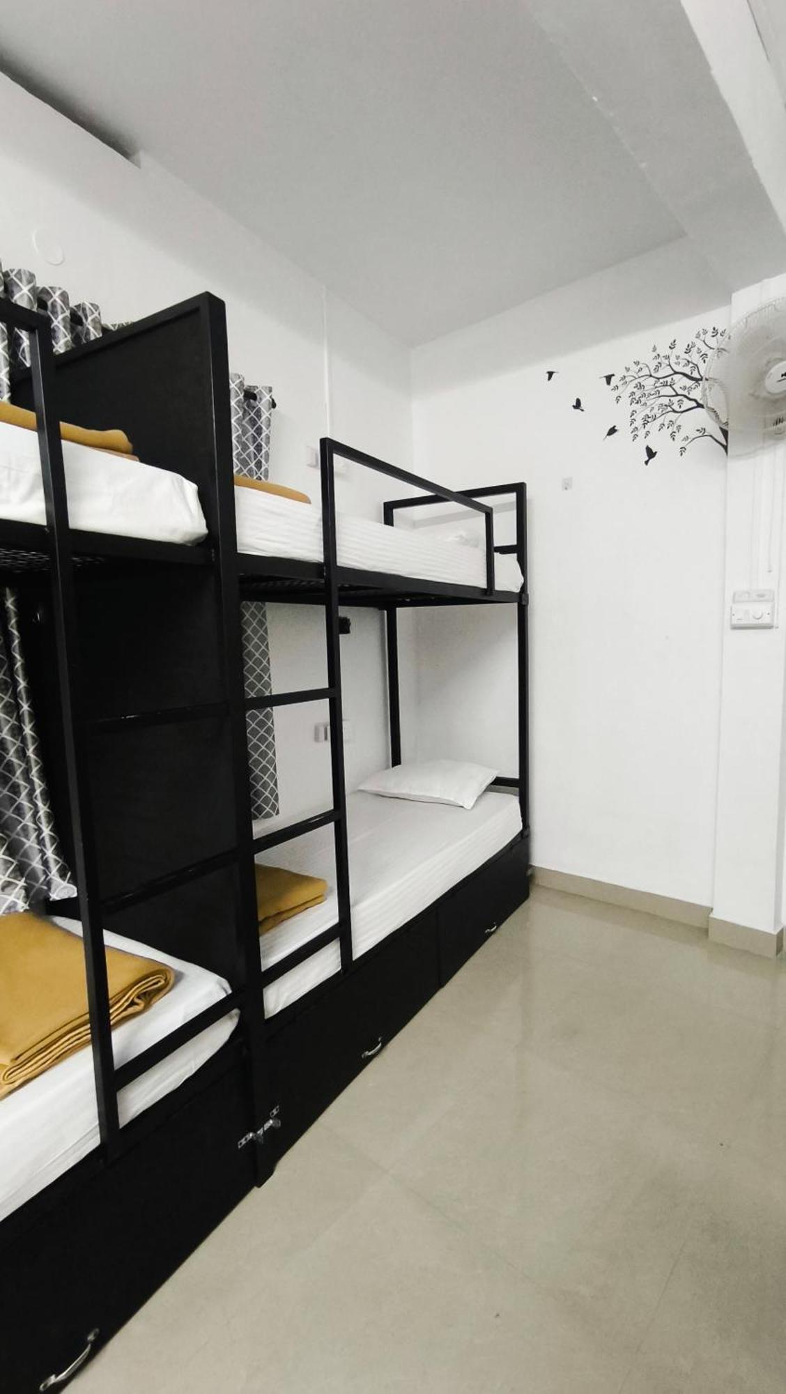 Hostel Stayzo Kochi Zewnętrze zdjęcie