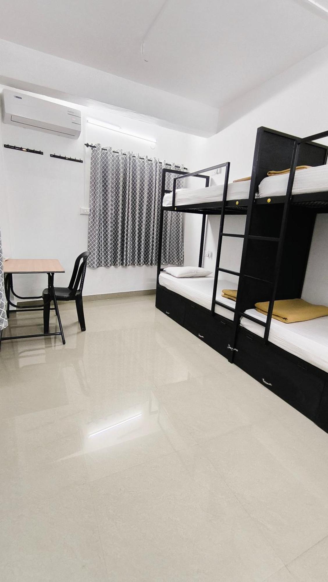 Hostel Stayzo Kochi Zewnętrze zdjęcie